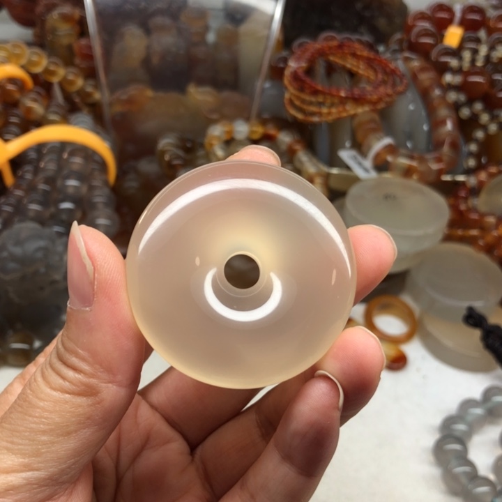 矜***杨玛瑙/玉髓未镶嵌手链