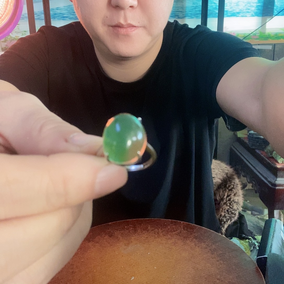 蛇纹石玉未镶嵌珠宝半成品