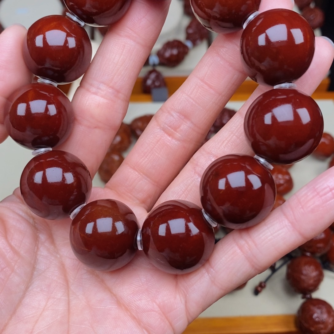 橄榄核吊坠华*房光珠，