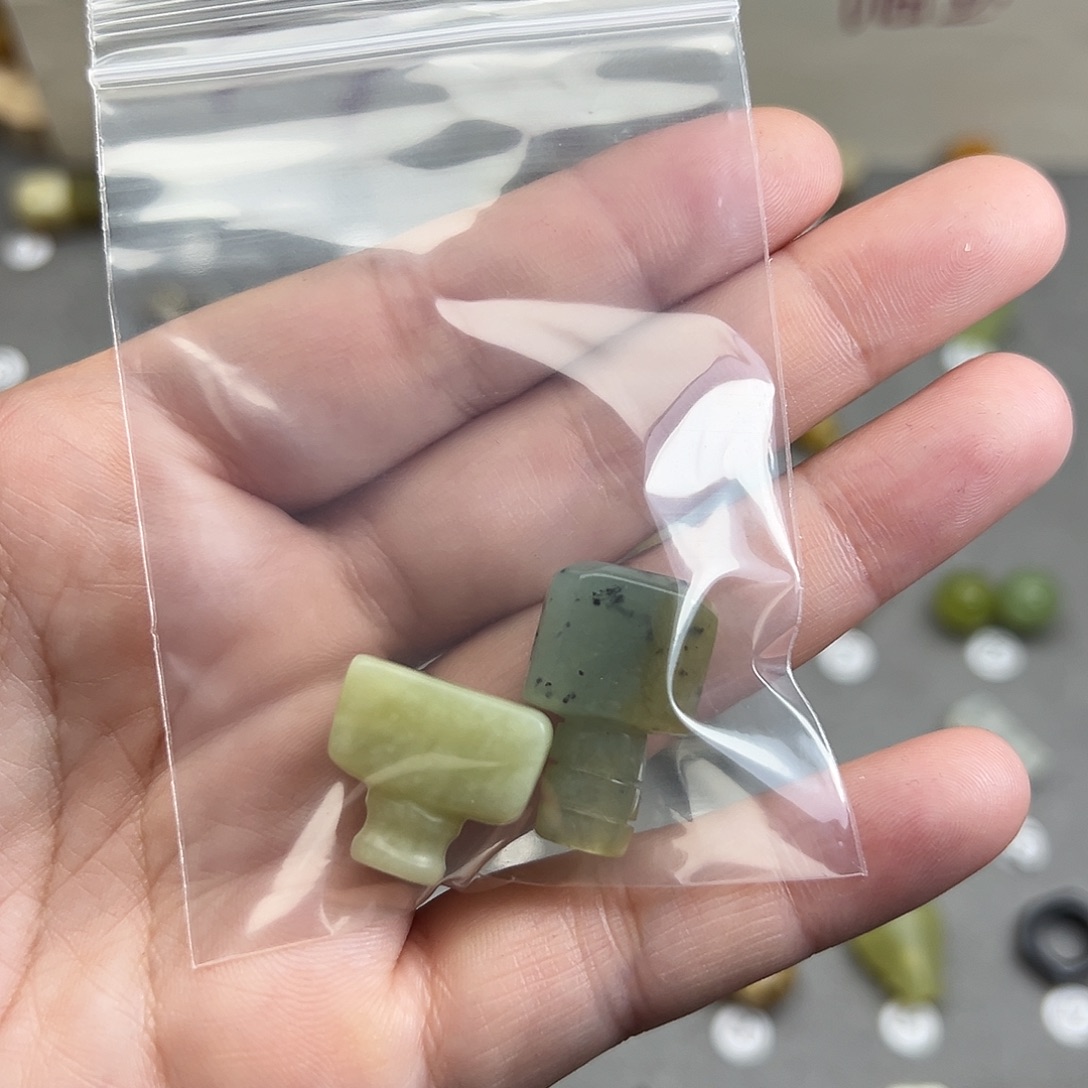 朗***曦蛇纹石玉未镶嵌配珠