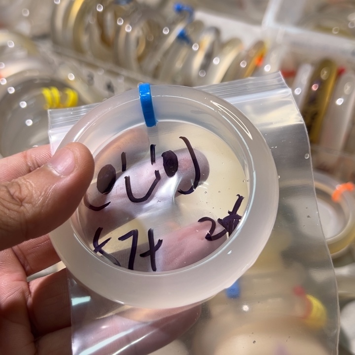 玛瑙/玉髓手镯未镶嵌(****)4单发一根