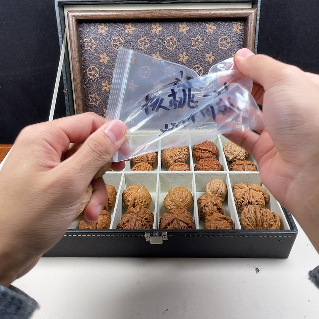 吊坠文玩核桃哈哈哈哈哈哈哈哈哈哈哈哈