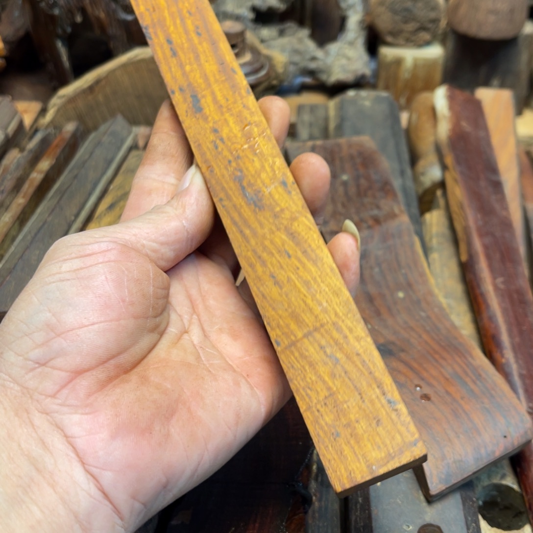 汲***人香榧木越南黄花梨