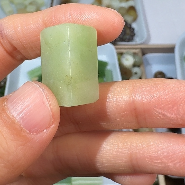 和田玉未镶嵌颈饰112112