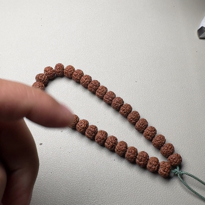 金刚菩提吊坠老树王手持