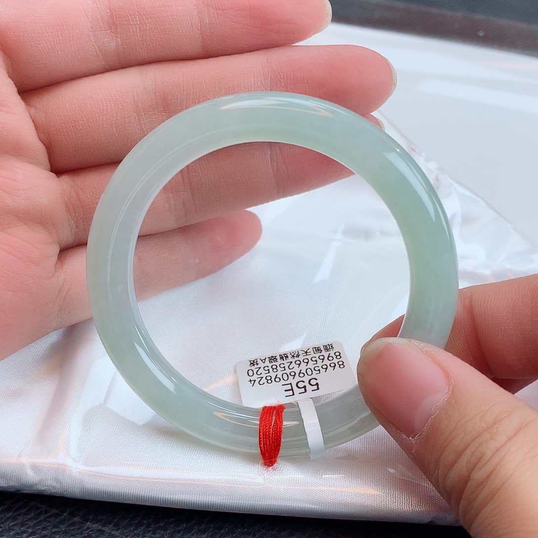 翡翠手镯未镶嵌天然缅甸翡翠A货手镯