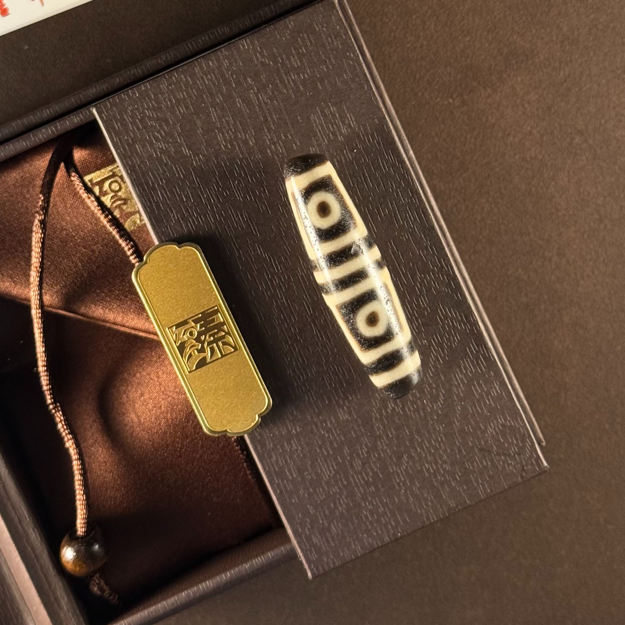 台湾上肯超顶地门四眼48mm镶蚀玛瑙珠吊坠