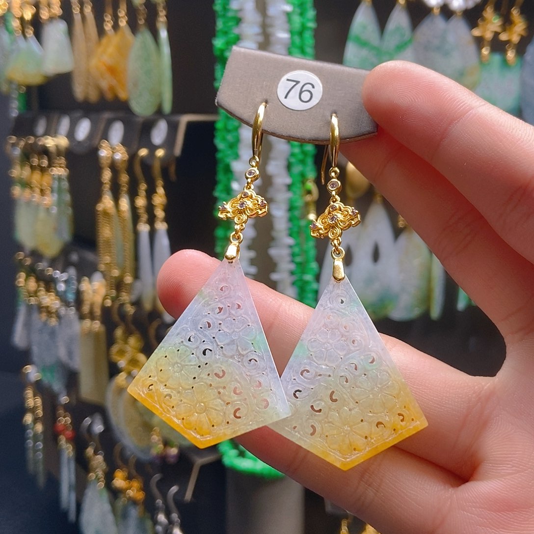 翡翠未镶嵌耳饰翡翠