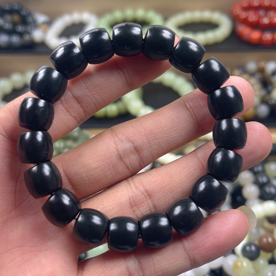 和田玉手串未镶嵌