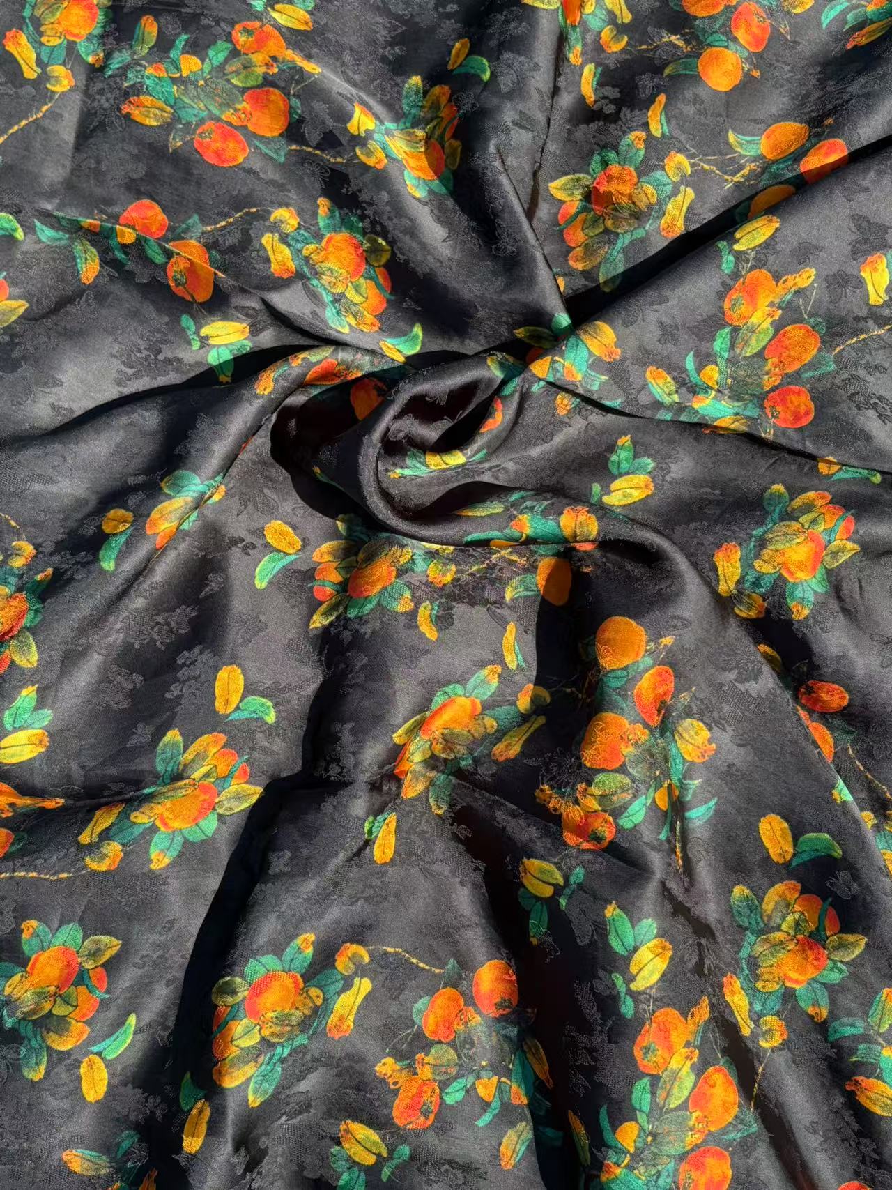 [乌金映桃]高档新中式香云纱花萝提花裙装旗袍面料（开裁不退换）