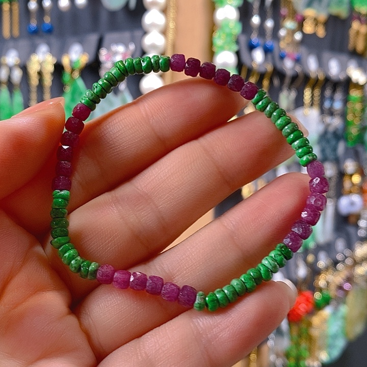 坐****翡翠未镶嵌耳饰翡翠