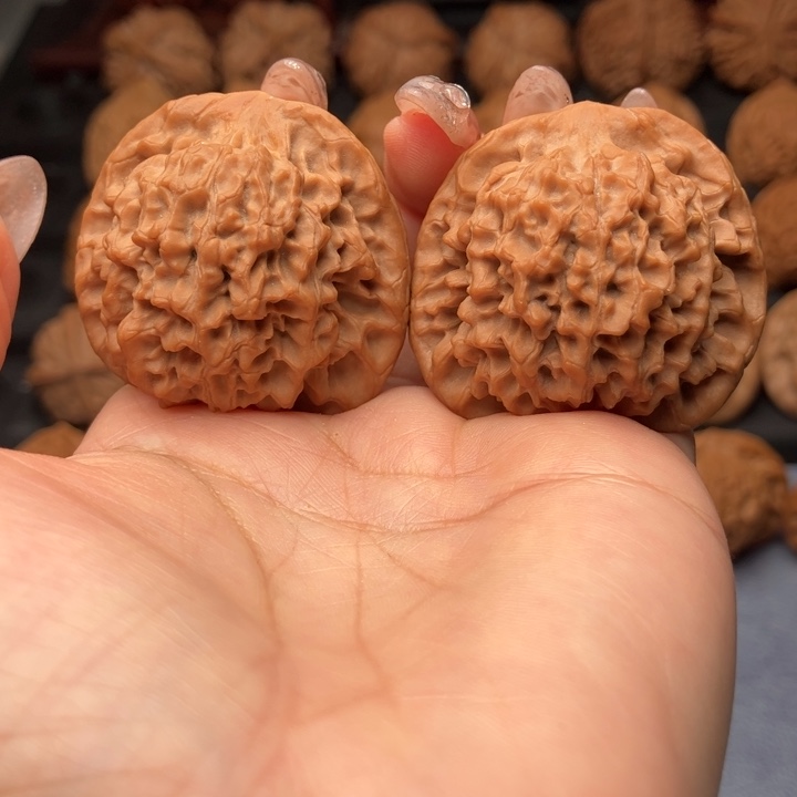 文玩核桃把件秦闷狮子头