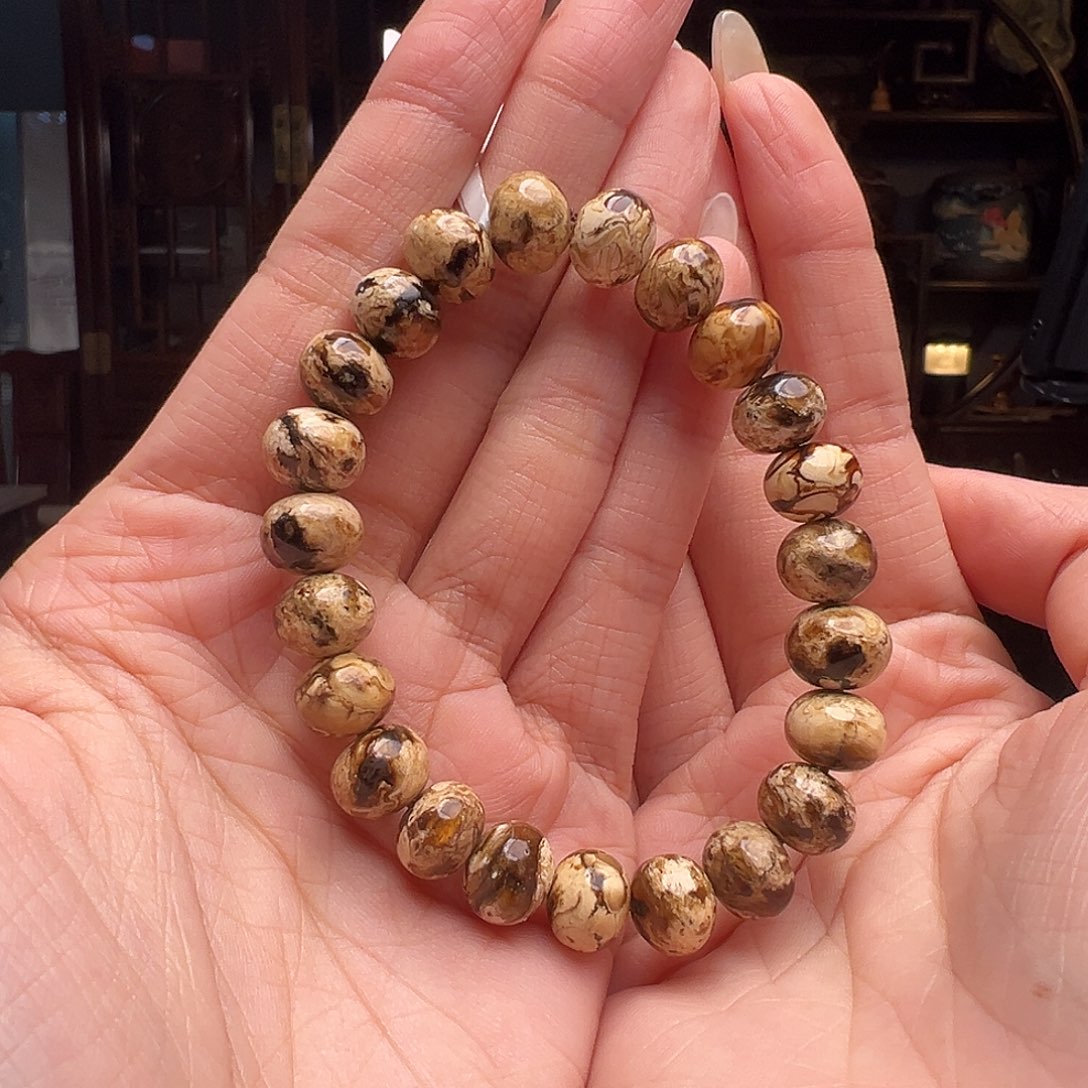 琥珀裸石未镶嵌抚顺琥珀20066-2。10mm