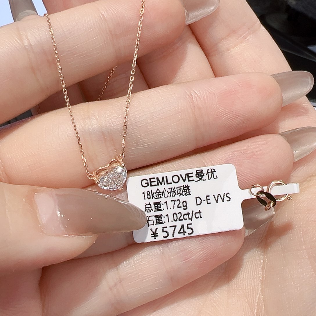 实验室培育钻石18K金镶嵌嗯*