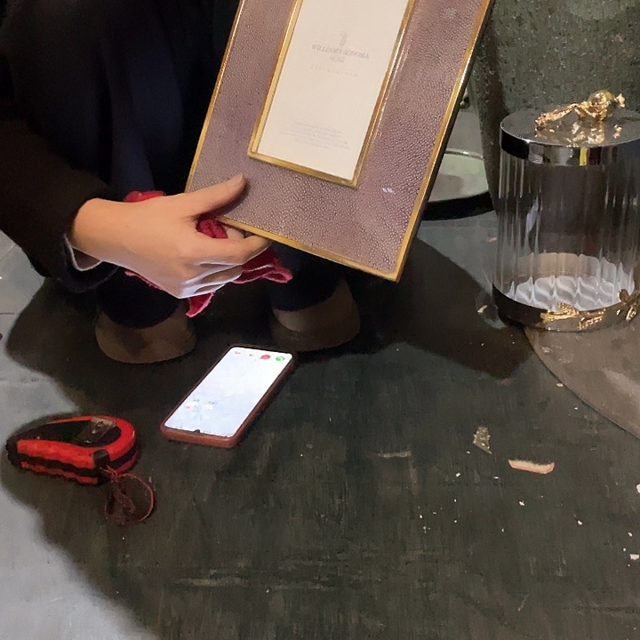 陶瓷花瓶，茶杯茶具。