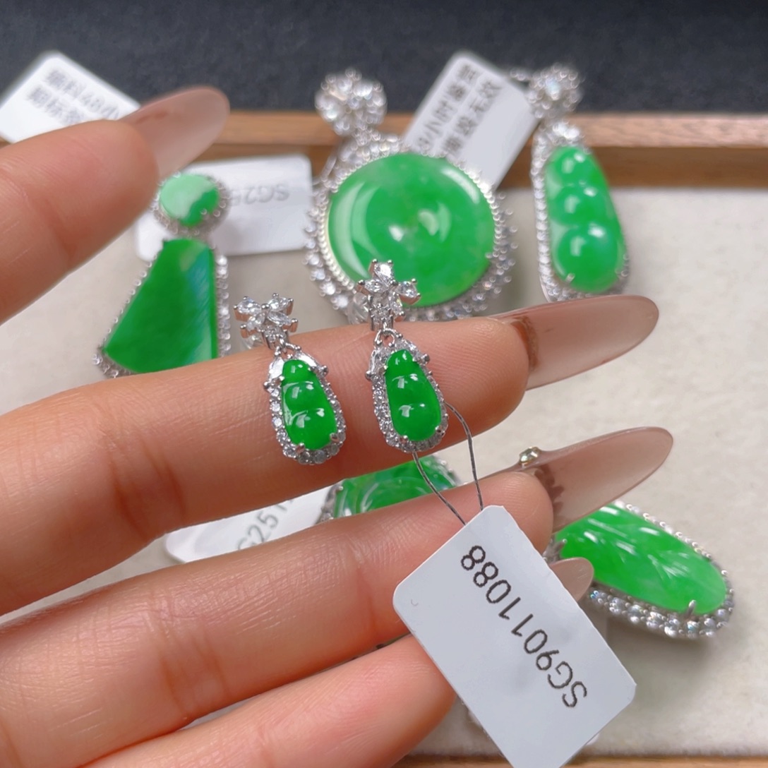 翡翠耳饰银S925镀金镶嵌翡翠