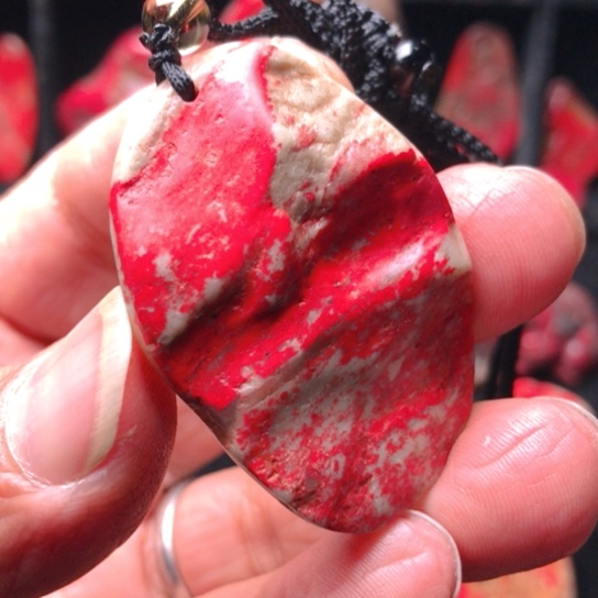 昌化鸡血石昌化鸡血石精品挂件