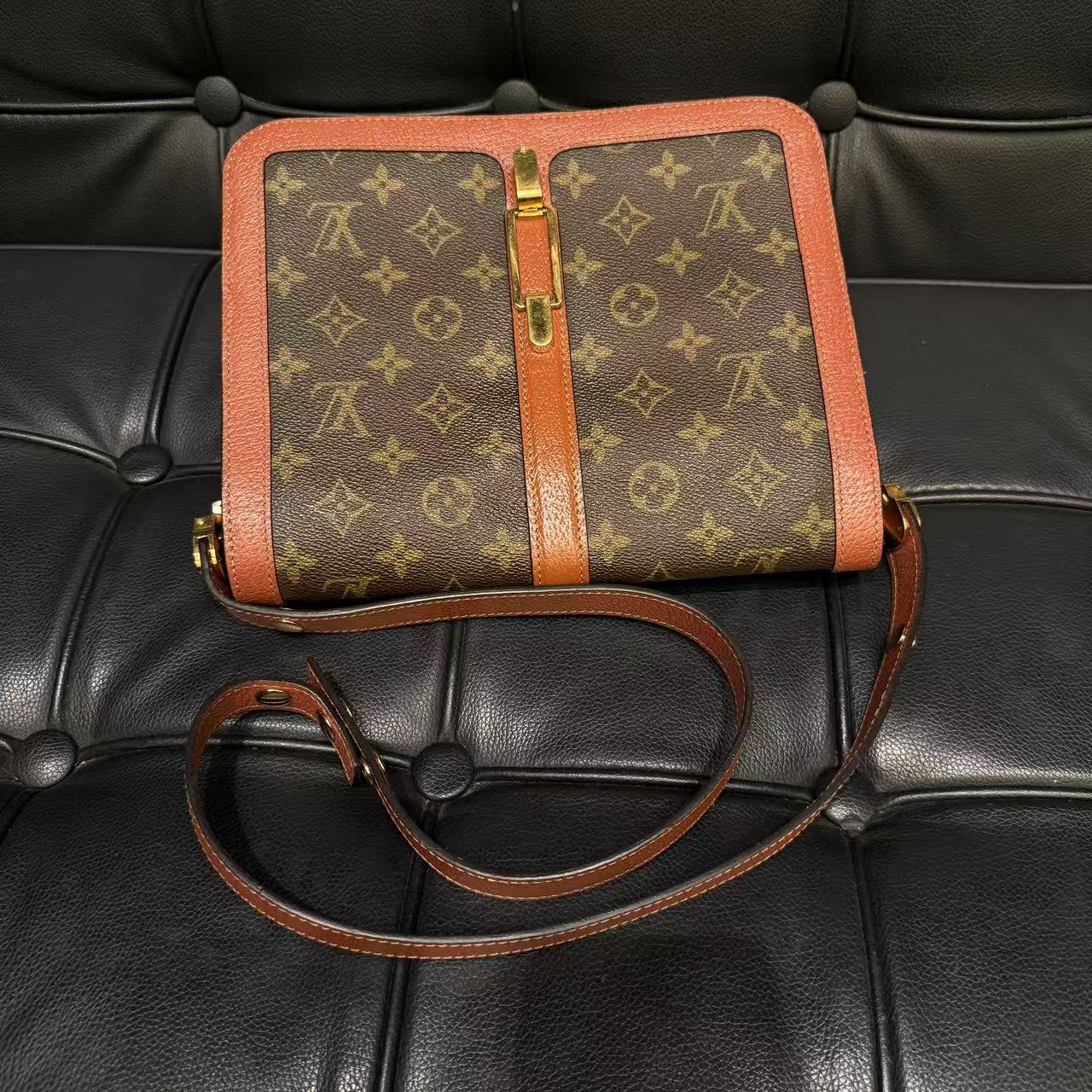 95新 LouisVuitton/路易威登 二弟/95新/3053/单肩包