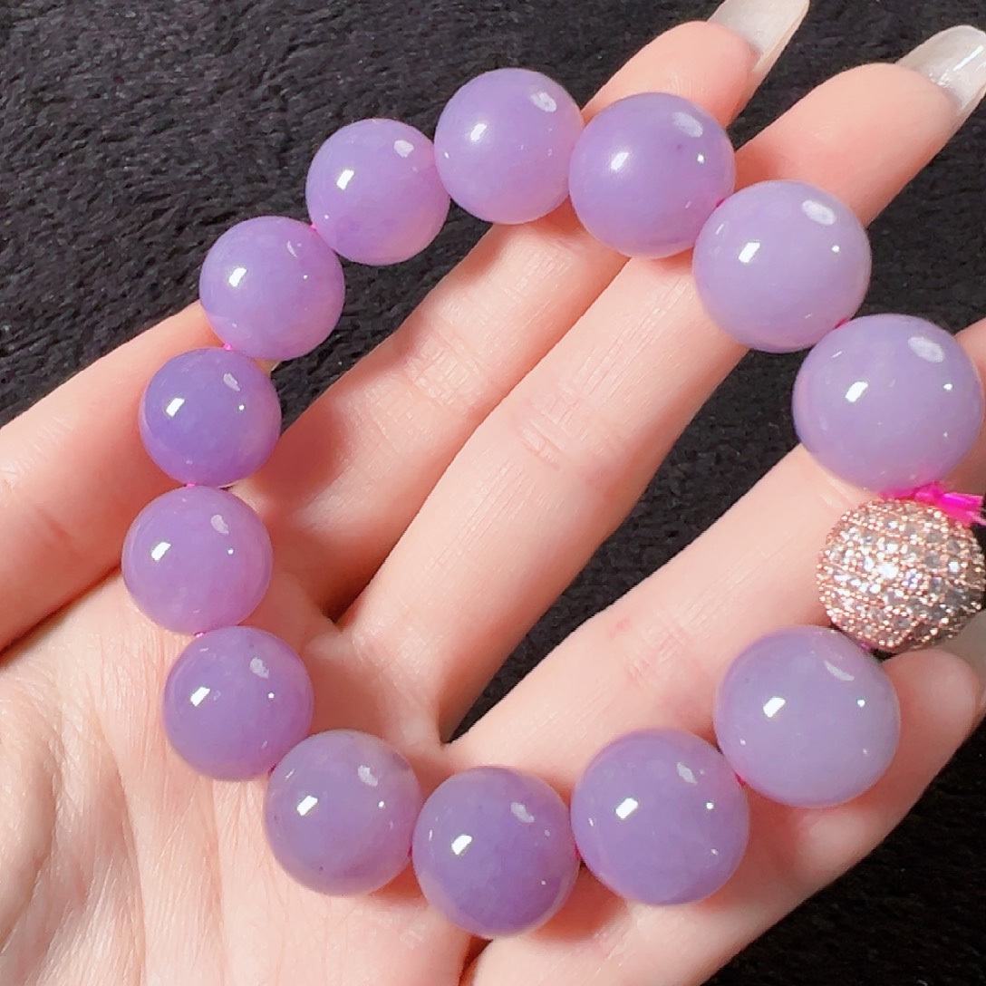 翡翠未镶嵌手串签收后24小时鉴赏期，过时不退