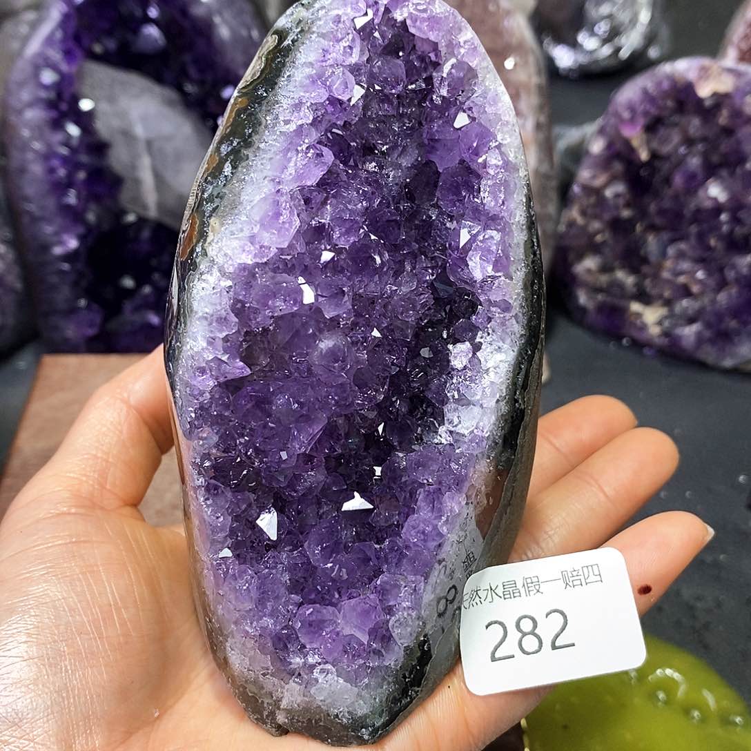 水晶大型摆件（非配饰）未镶嵌