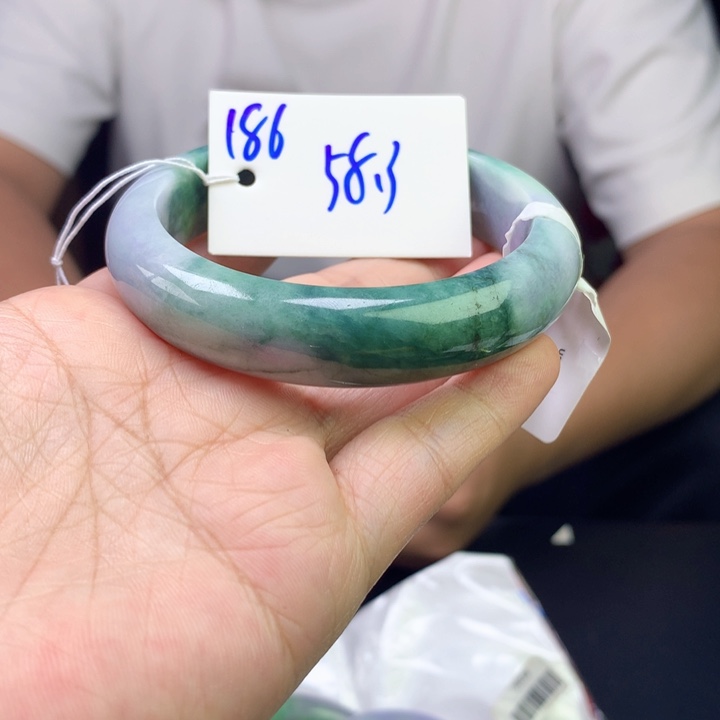 未镶嵌手镯翡翠186