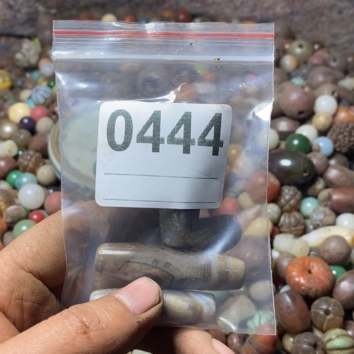 白***G和田玉（糖玉）未镶嵌手链