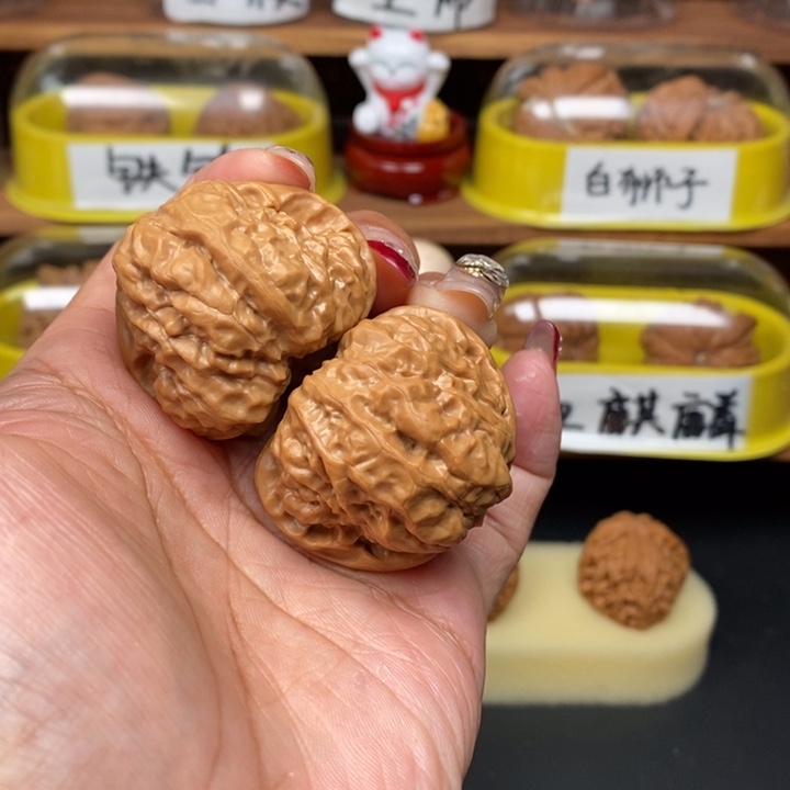 文玩核桃吊坠钢***斤40蛤蟆头