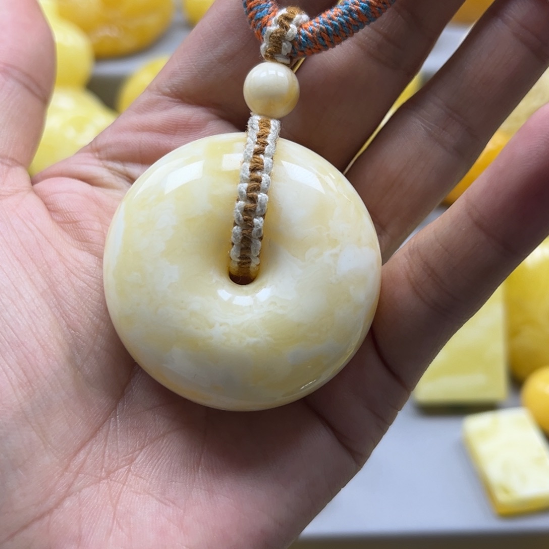 蜜蜡珠宝奇石未镶嵌