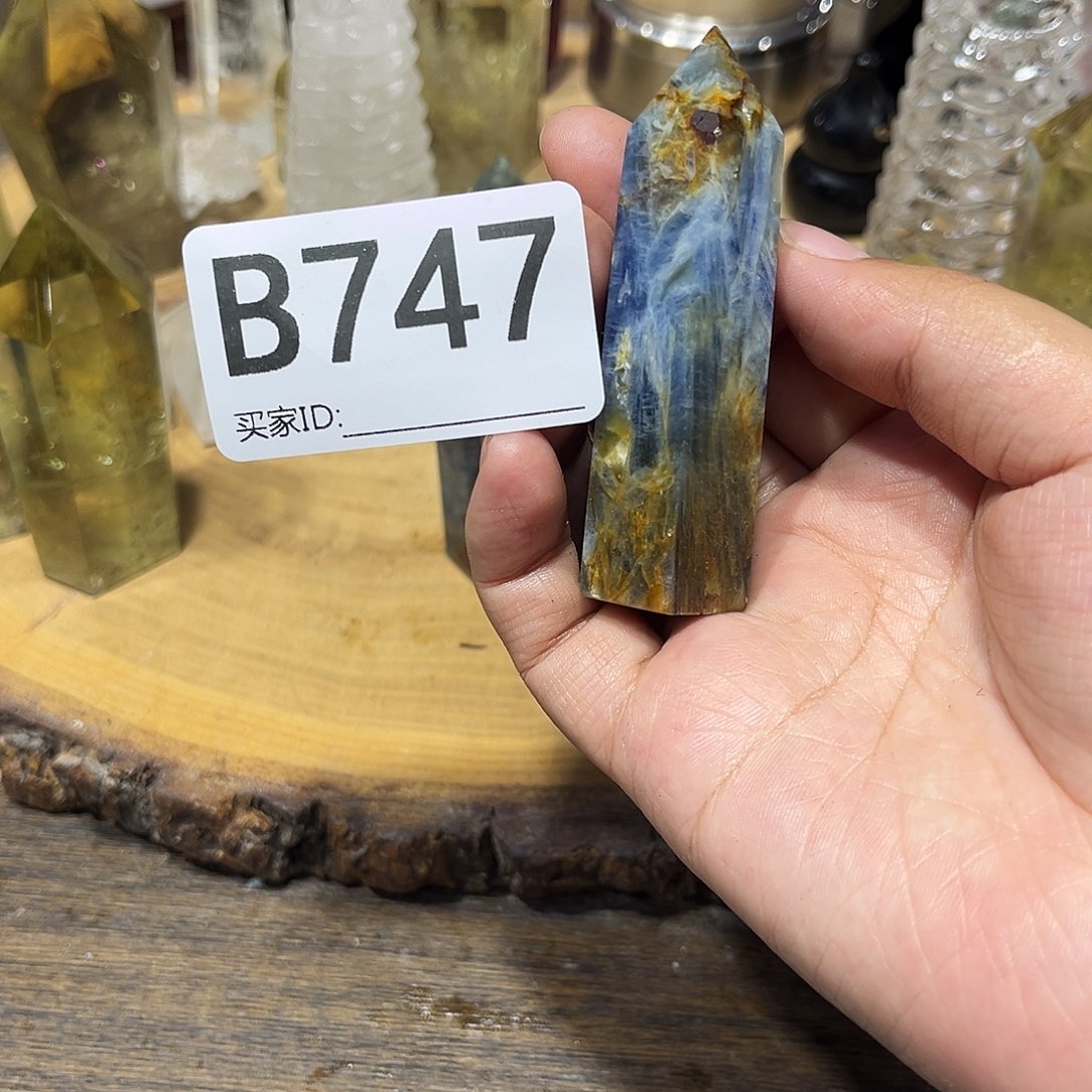 水晶珠宝半成品未镶嵌多样性发其一微瑕