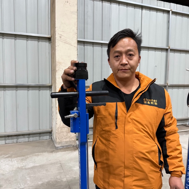 新款卖胎翁同款80吨千斤顶神器