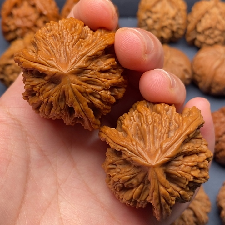 吊坠文玩核桃虎头