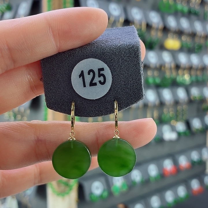 和田玉18K金镶嵌耳饰