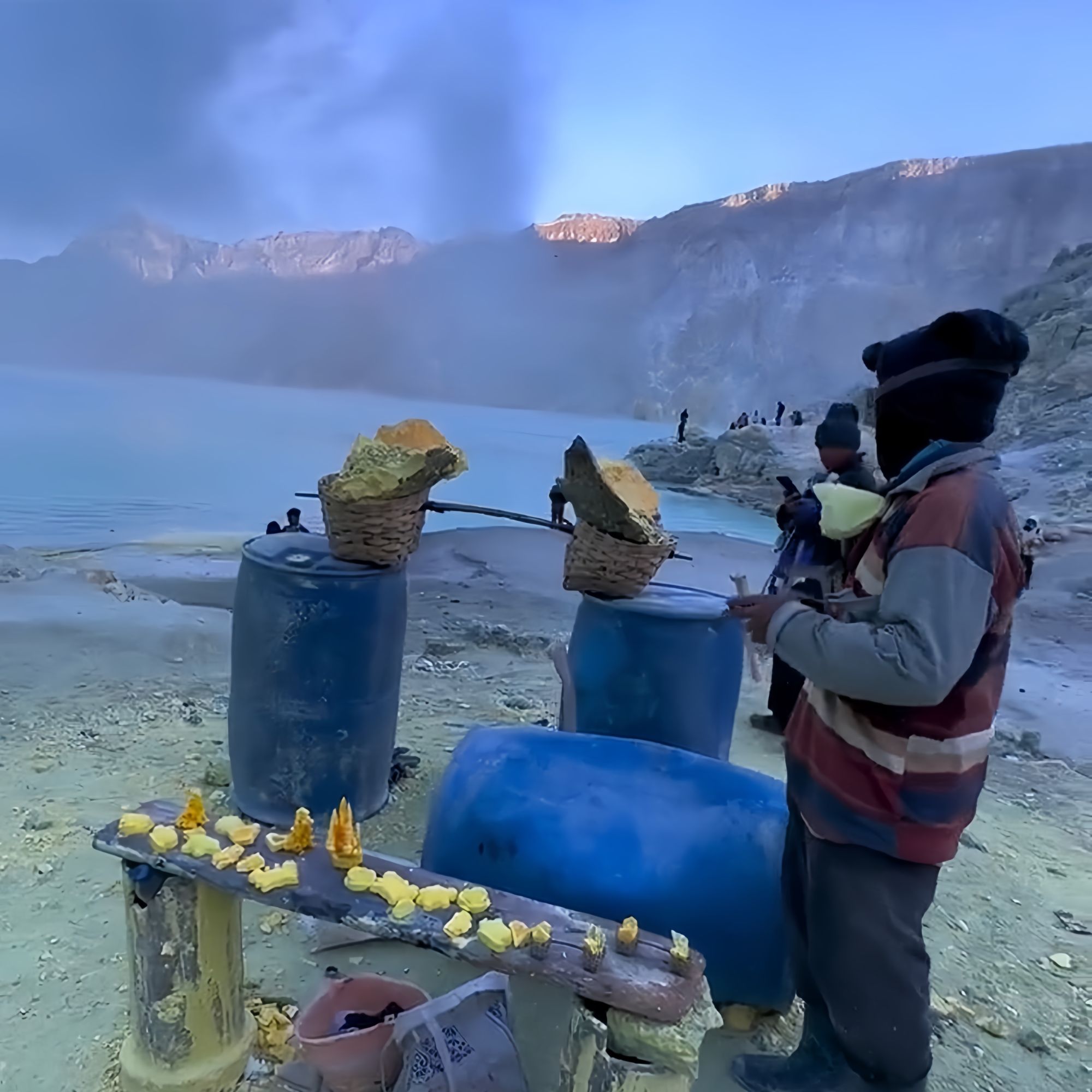 正宗道地天然印尼伊真天然火山之中精 天然火山中精 高纯