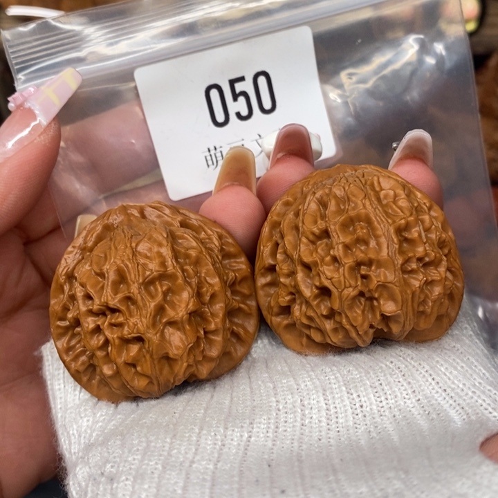 文玩核桃把件默认微瑕050宫灯40全品