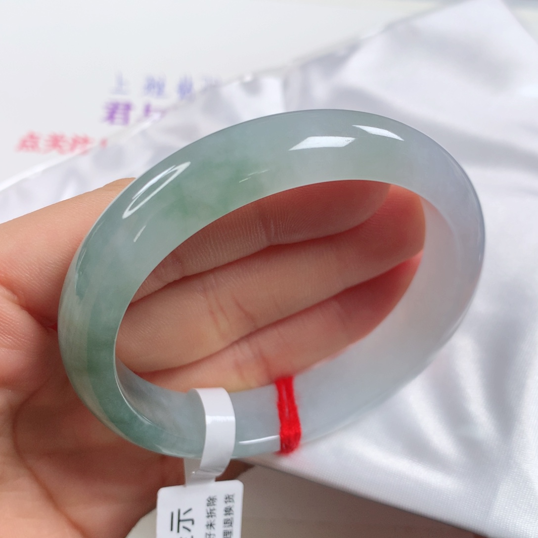 未镶嵌手镯翡翠 贵妃②⑧⑧冰湖绿半山水