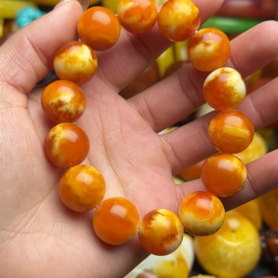 琥珀手串未镶嵌蜜蜡