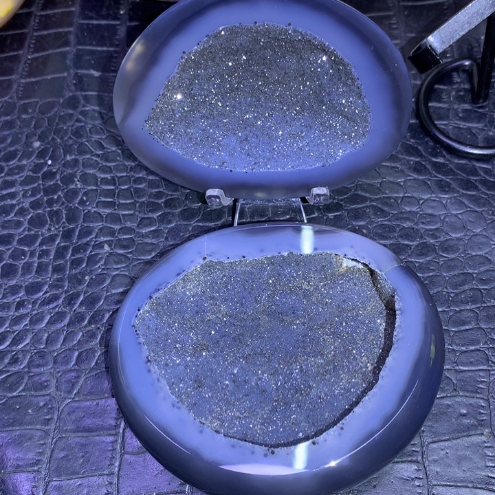 水晶福利黑晶盆未镶嵌T***条