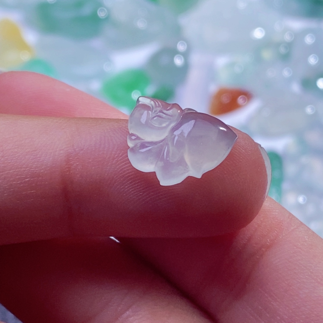 翡翠未镶嵌颈饰缅甸