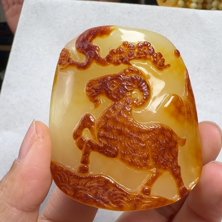 蜜蜡珠宝奇石未镶嵌