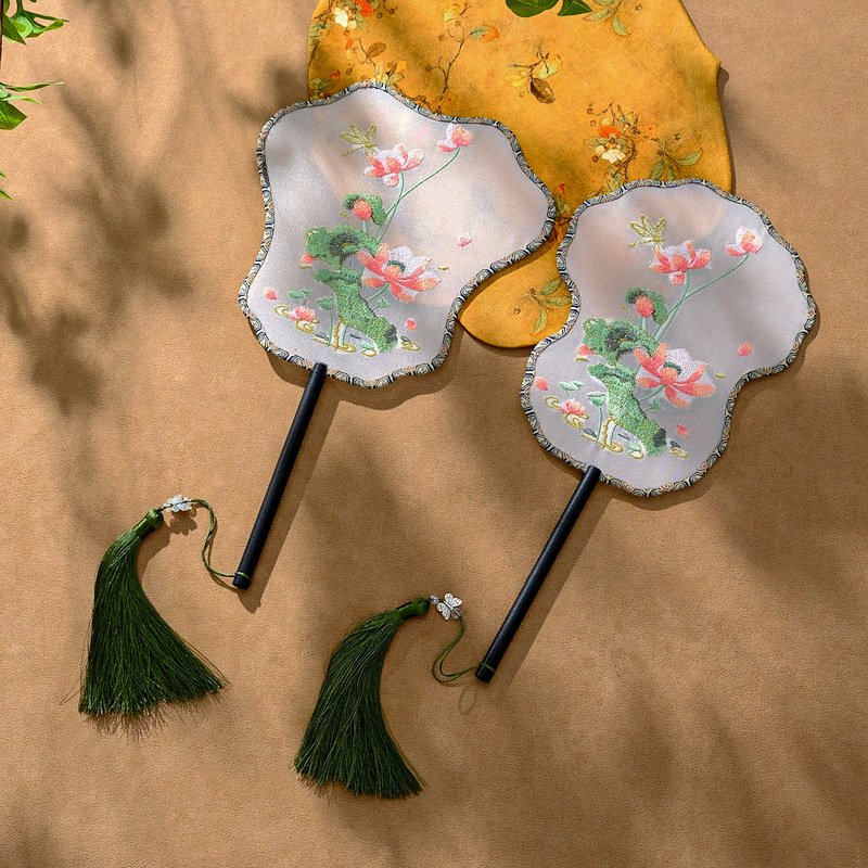 古风古装团扇古典便携异形刺绣扇子中国风汉服拍照道具舞蹈配饰扇