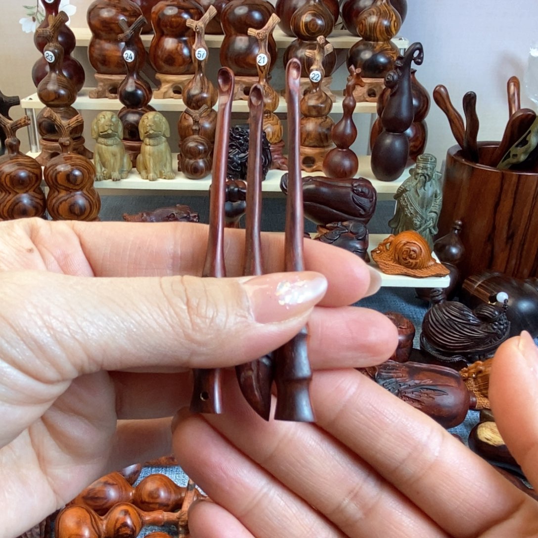 木小叶紫檀掏耳勺一个