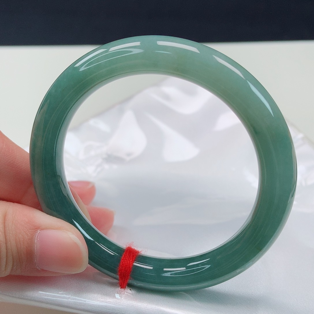 翡翠手镯未镶嵌52圆条