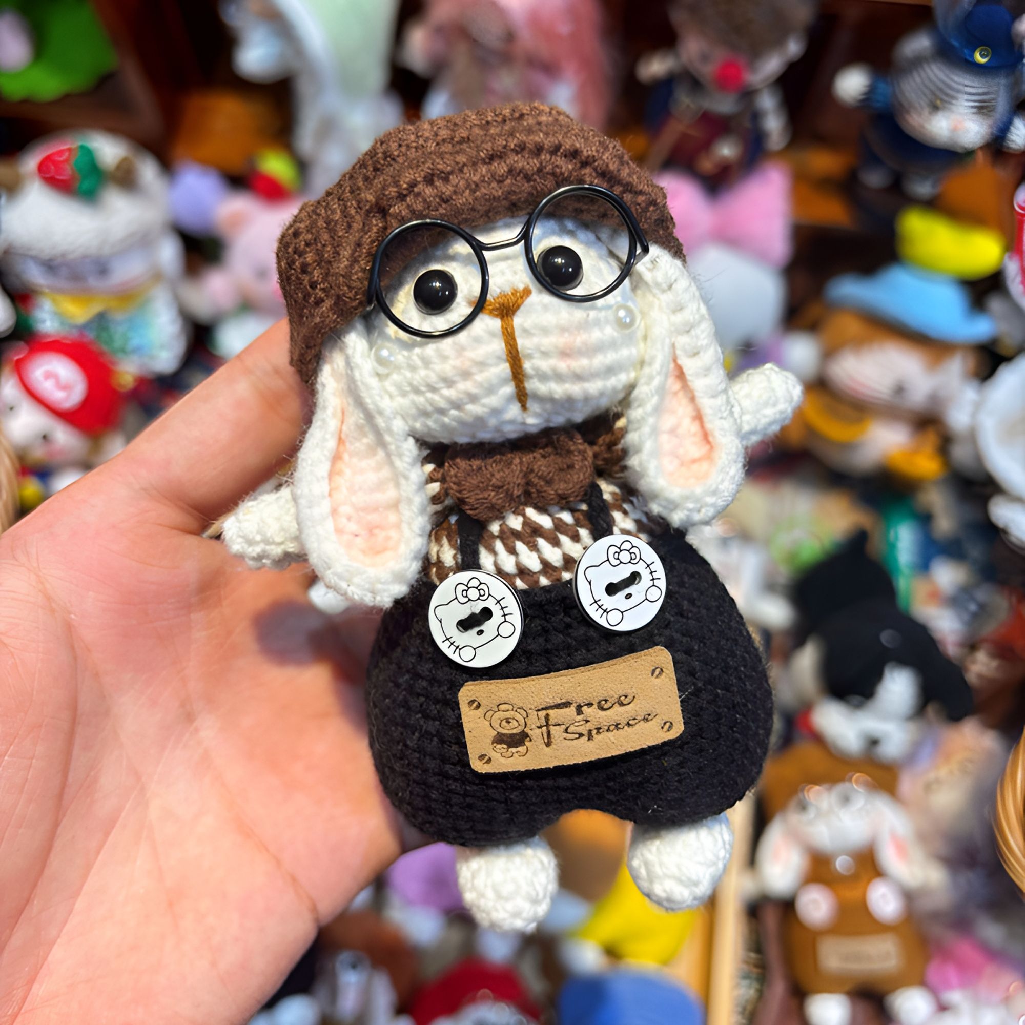 钩织复古黑咖色贝雷帽糖兔成品玩偶钥匙扣包包挂件摆件生日礼物