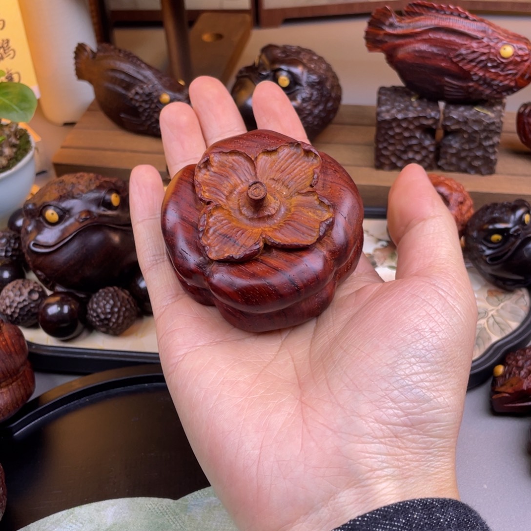 七***火微凹黄檀（南美大红酸枝）