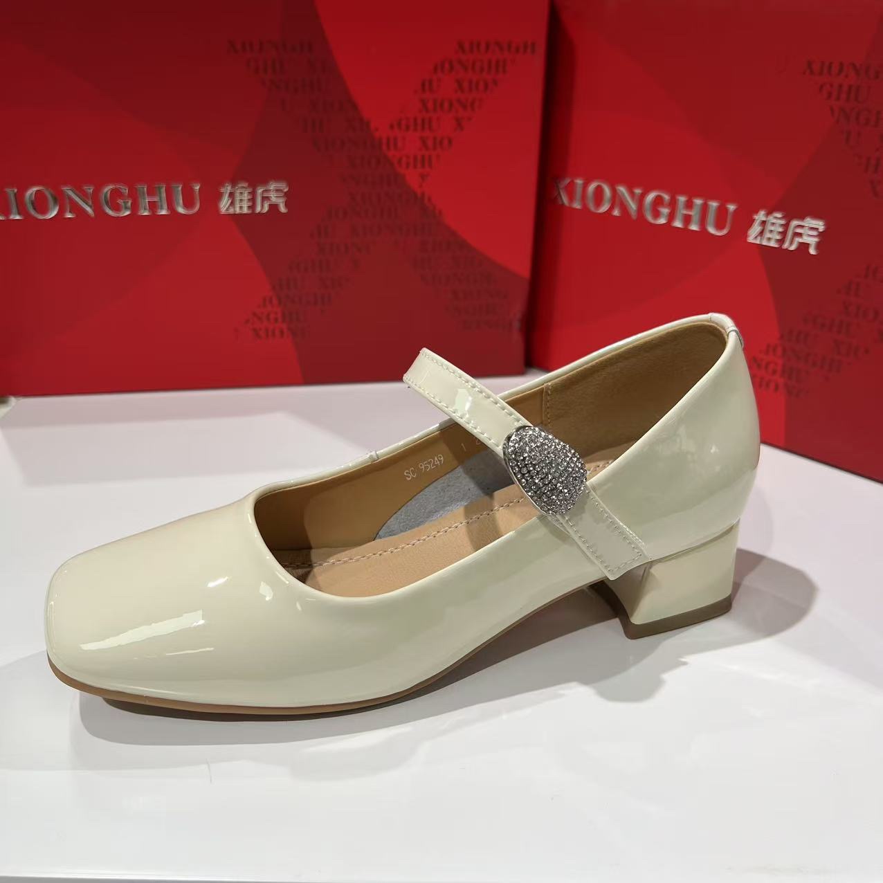 粗跟牛皮玛丽珍526992米色