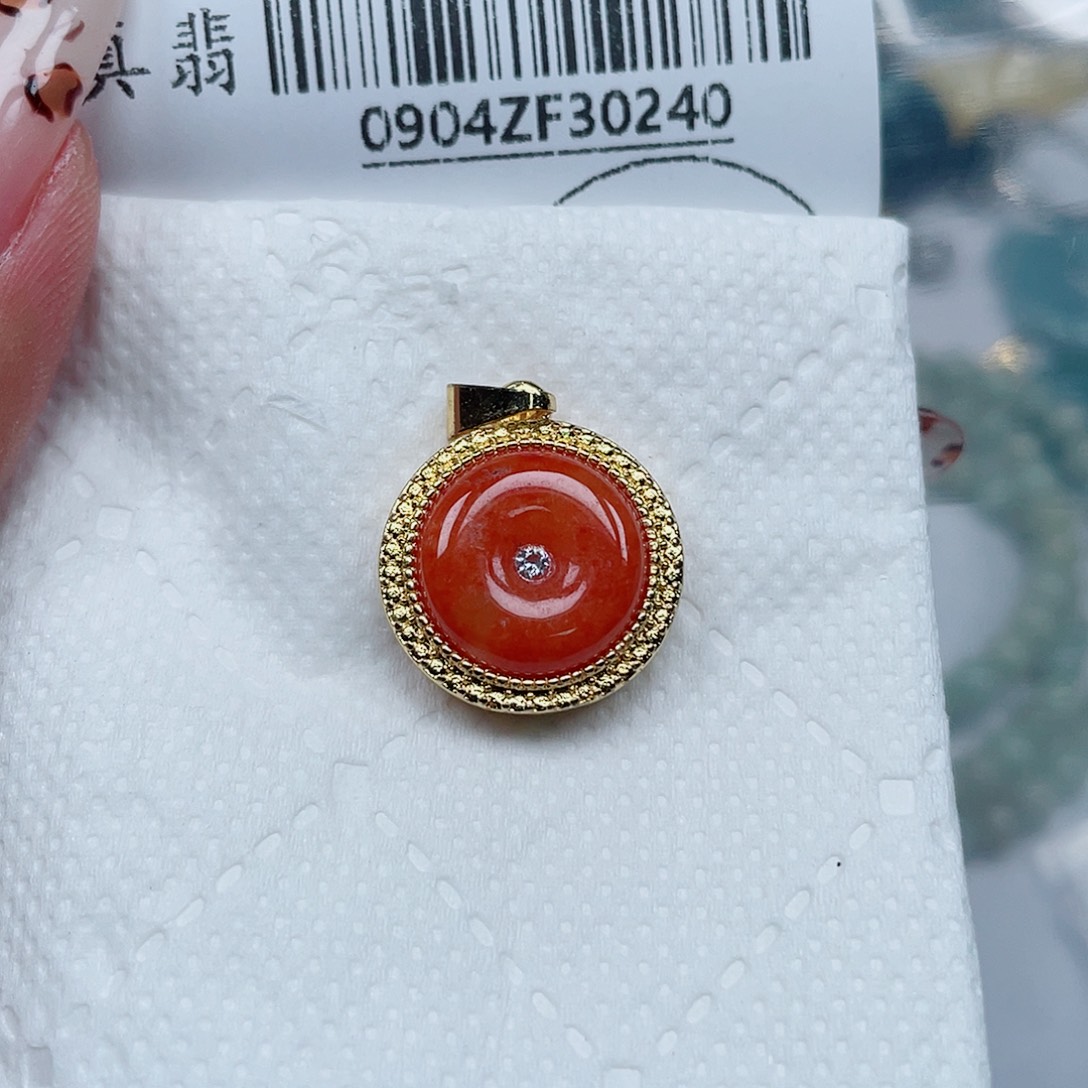 吊坠(不含链)未镶嵌翡翠