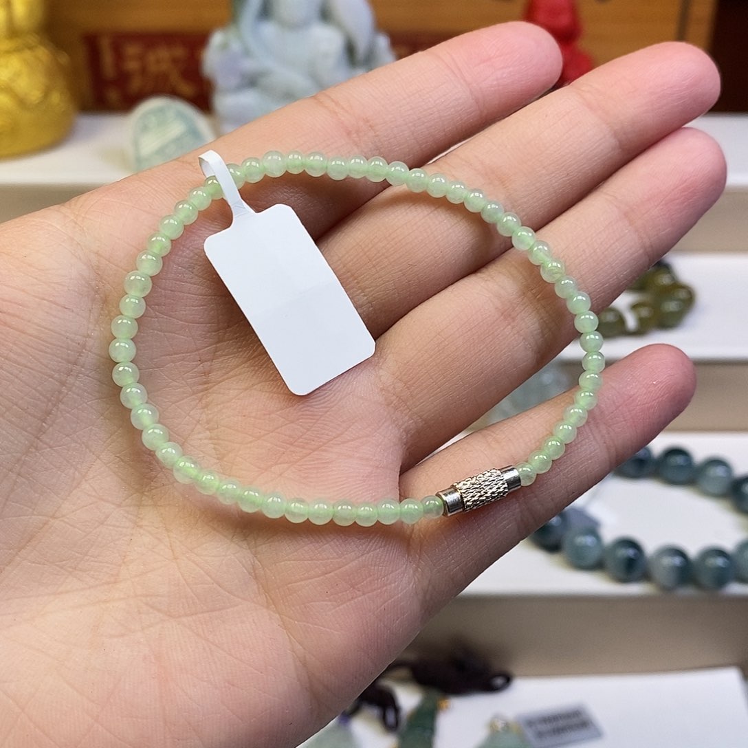 未镶嵌翡翠耳饰翡翠