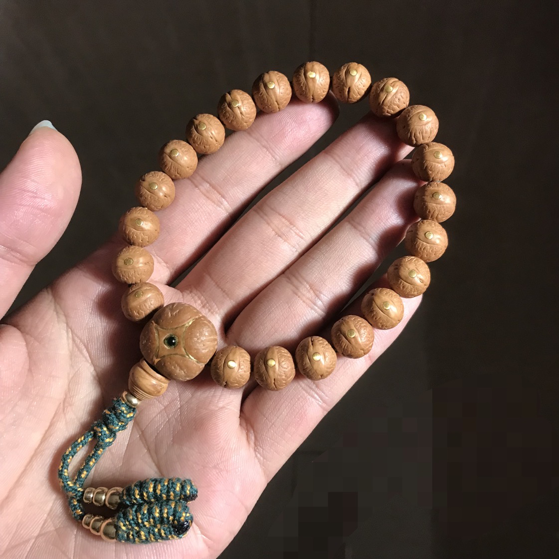 精品实心树王极圆1.1-1.12cm小凤眼菩提2.0金钉