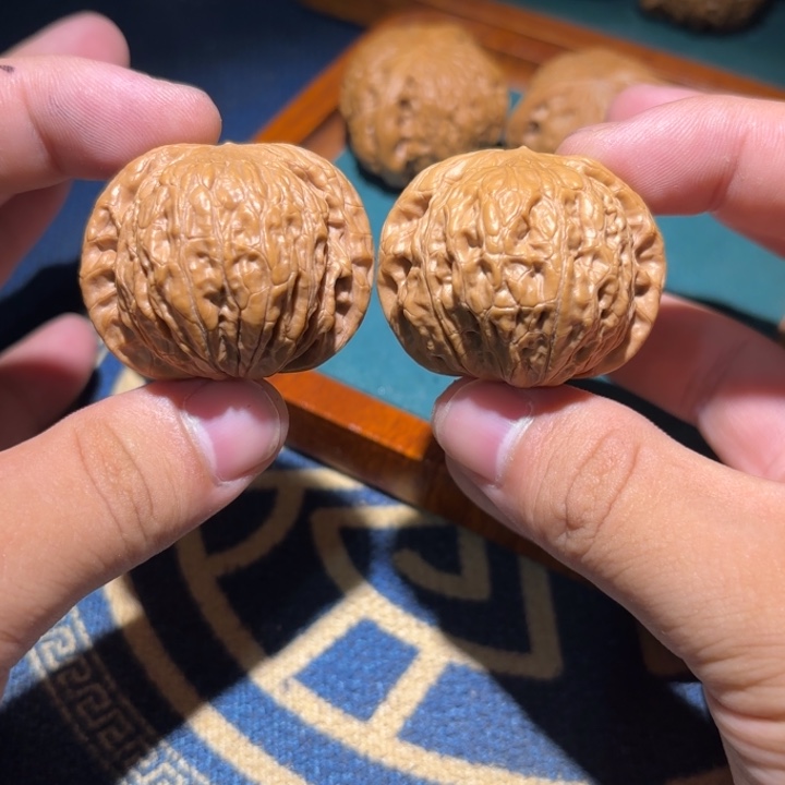 文玩核桃把件铁锤