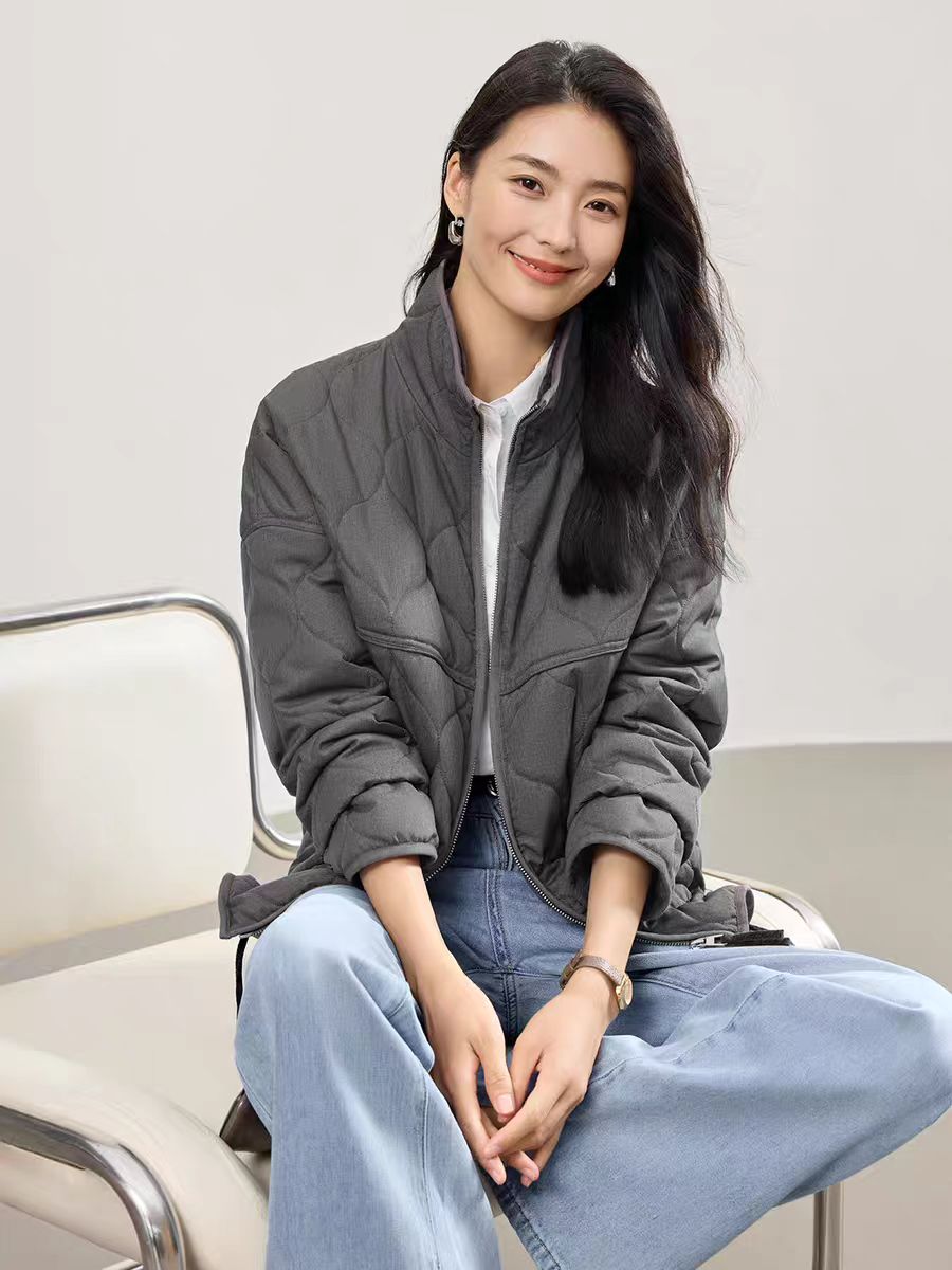 雅歌轻奢时尚菱格保暖棉服女冬季休闲夹克百搭立领短外套2547